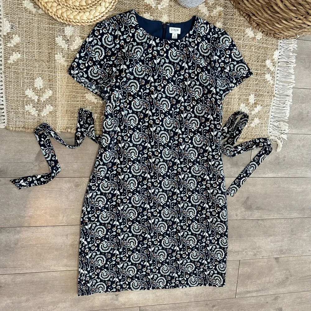 New J. Crew Women’s Paisley Print Navy Short-sleeve belted suiting dress size 4
